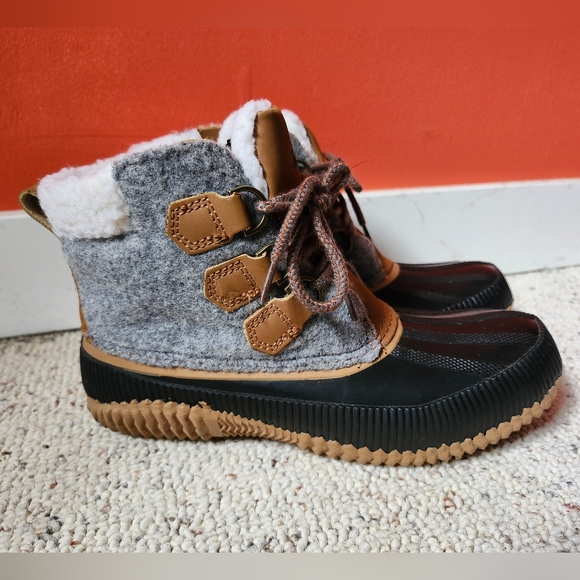 Softmoc Della boots, Women's Size 7, Worn once - Picture 3 of 7